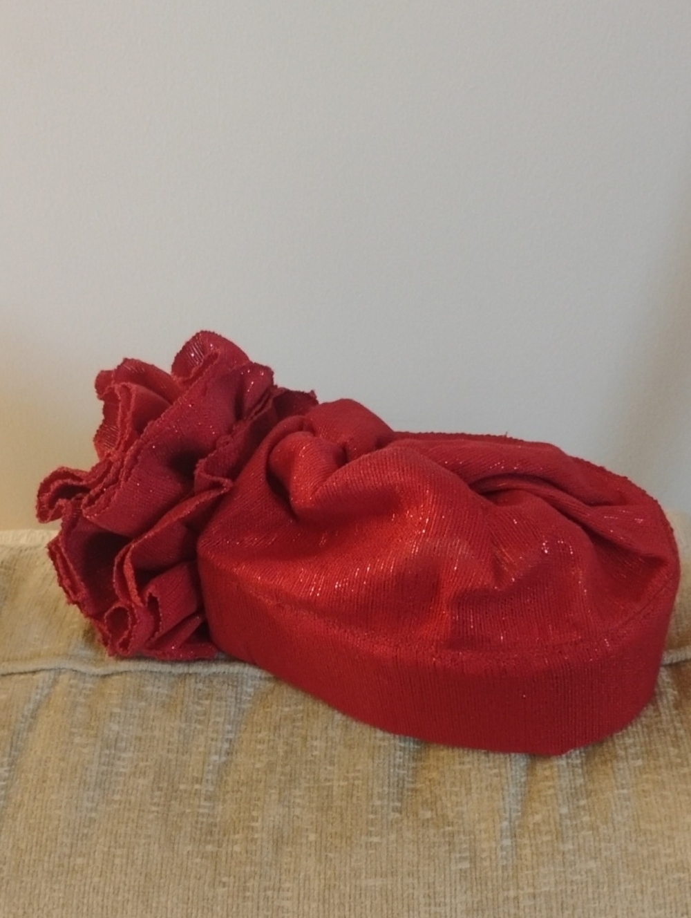 Red Women's Ruffled Knit Hat - Unbranded
